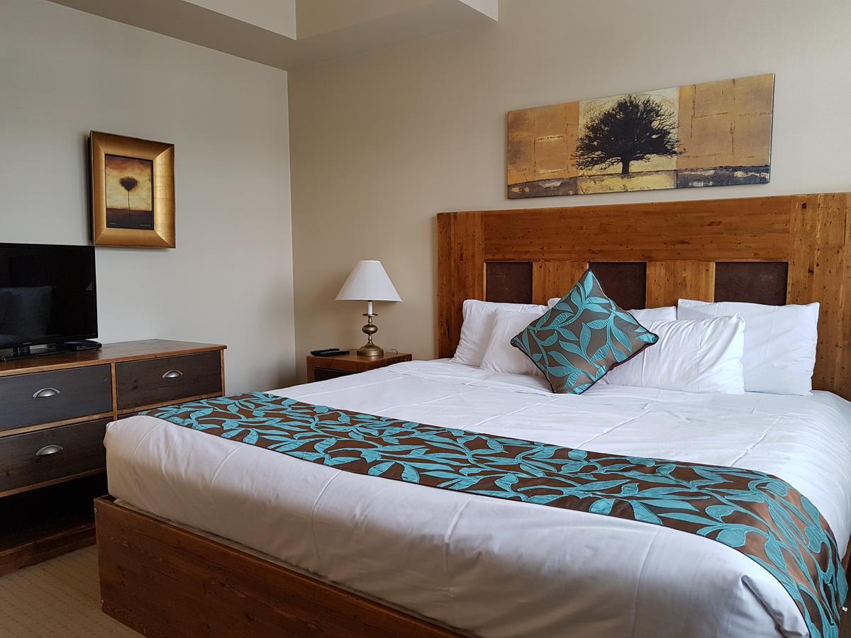 Sunset Resorts Canmore And Spa Exteriör bild
